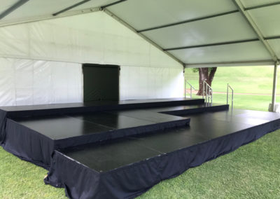 Black gloss tiered stage