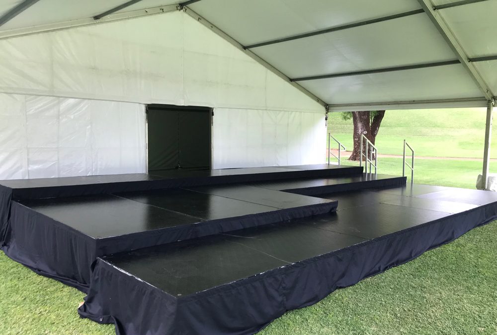 Black gloss tiered stage